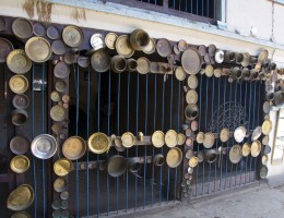 People offer cutleries to this temple