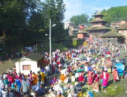People performing ritual ( Shraddha ) during Kushe Aushi at Gokarna