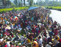 People performing ritual ( Shraddha ) during Kushe Aushi at Gokarna