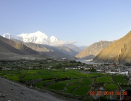 Kag Beni of Lower Mustang and Nil giri mountain 